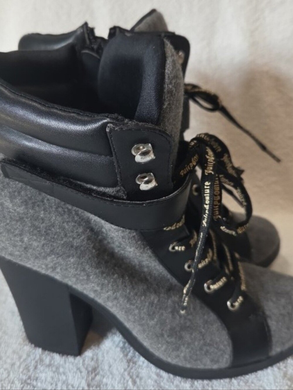 Like New Juicy Couture Boots Size 8!